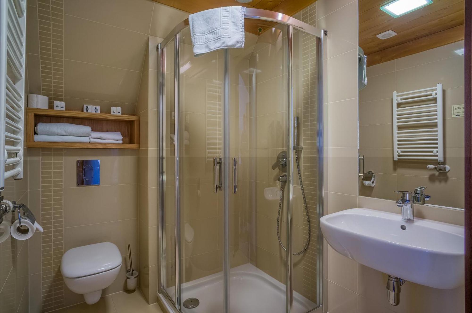Hotel Zbojnicowka Bukowina Tatrzańska Exteriör bild